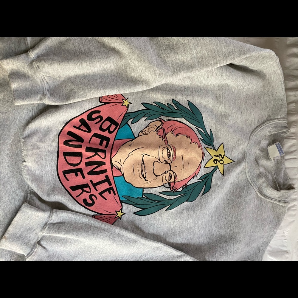 Bernie Sanders 2016 sweatshirt